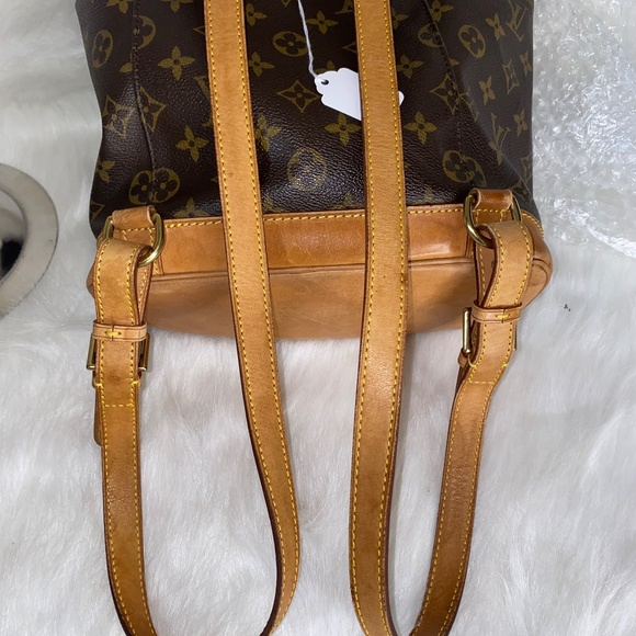 Louis Vuitton Monogram Montsouris Backpack preowned authentic - Picture 14 of 16